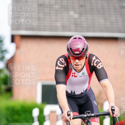 31.08.2025 - Elbe Triathlon Hamburg Michael Burmester http://msf.ph/oto/8687677 31.08.2025 15:17:00 Radfahren  meine-sportfotos.de