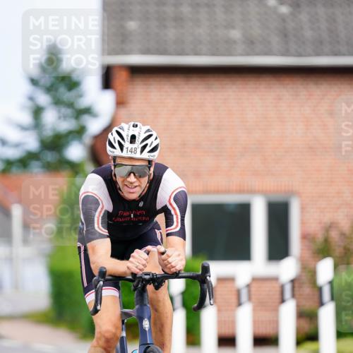 31.08.2025 - Elbe Triathlon Hamburg Michael Burmester http://msf.ph/oto/8687682 31.08.2025 15:17:17 Radfahren  meine-sportfotos.de