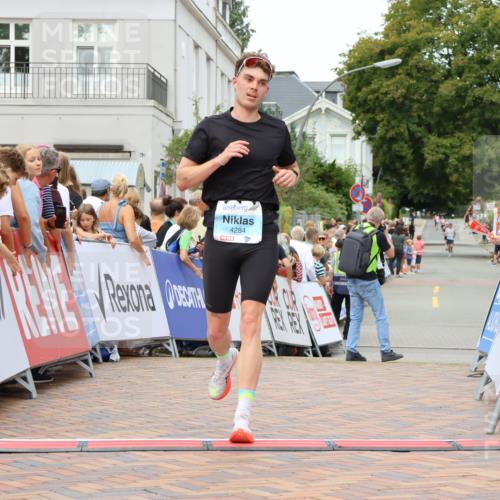 31.08.2025 - 21. Blankeneser Heldenlauf Strokosch-Dieckow http://msf.ph/oto/8687685 31.08.2025 11:57:40 Ziel 4284 meine-sportfotos.de