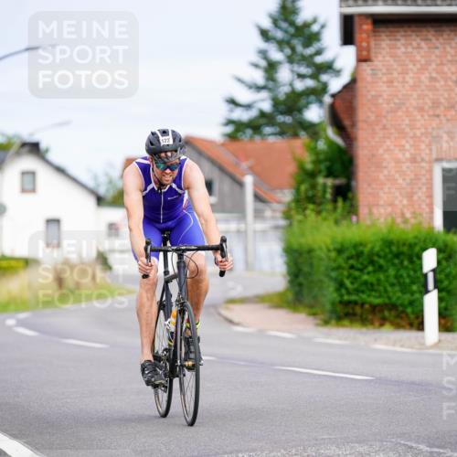 31.08.2025 - Elbe Triathlon Hamburg Michael Burmester http://msf.ph/oto/8687692 31.08.2025 15:17:22 Radfahren  meine-sportfotos.de