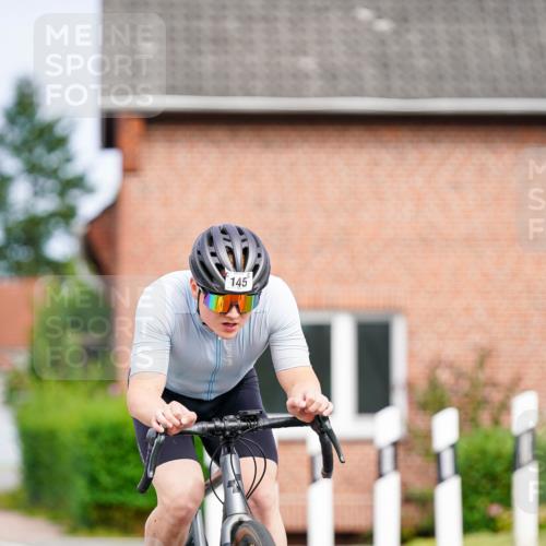 31.08.2025 - Elbe Triathlon Hamburg Michael Burmester http://msf.ph/oto/8687737 31.08.2025 15:21:22 Radfahren  meine-sportfotos.de