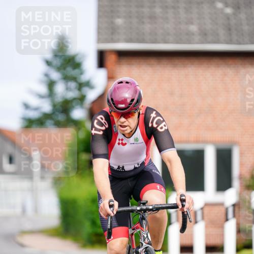 31.08.2025 - Elbe Triathlon Hamburg Michael Burmester http://msf.ph/oto/8687748 31.08.2025 15:21:25 Radfahren  meine-sportfotos.de