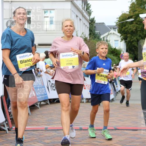 31.08.2025 - 21. Blankeneser Heldenlauf Strokosch-Dieckow http://msf.ph/oto/8687752 31.08.2025 10:29:51 Ziel 2322, 2248, 2250, 2423, 2422, 2705, 2455, 2545, 2544, 2514, 2603, 2602, 2532, 2334 meine-sportfotos.de