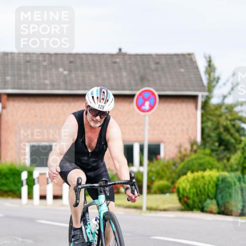 31.08.2025 - Elbe Triathlon Hamburg Michael Burmester http://msf.ph/oto/8687759 31.08.2025 15:22:46 Radfahren  meine-sportfotos.de