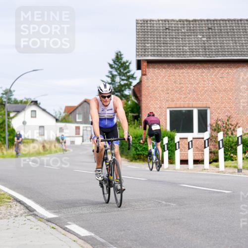 31.08.2025 - Elbe Triathlon Hamburg Michael Burmester http://msf.ph/oto/8687762 31.08.2025 15:22:54 Radfahren  meine-sportfotos.de