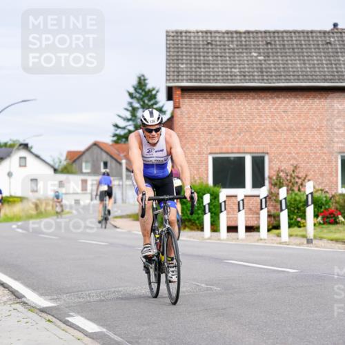 31.08.2025 - Elbe Triathlon Hamburg Michael Burmester http://msf.ph/oto/8687763 31.08.2025 15:22:54 Radfahren  meine-sportfotos.de