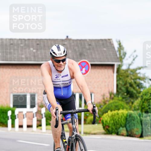 31.08.2025 - Elbe Triathlon Hamburg Michael Burmester http://msf.ph/oto/8687765 31.08.2025 15:22:55 Radfahren  meine-sportfotos.de