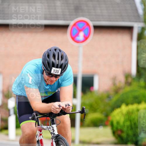 31.08.2025 - Elbe Triathlon Hamburg Michael Burmester http://msf.ph/oto/8687777 31.08.2025 15:23:01 Radfahren  meine-sportfotos.de