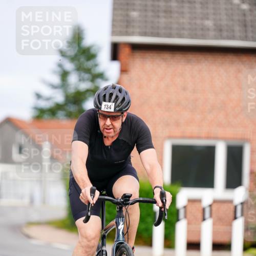 31.08.2025 - Elbe Triathlon Hamburg Michael Burmester http://msf.ph/oto/8687783 31.08.2025 15:23:28 Radfahren  meine-sportfotos.de