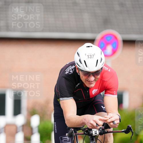31.08.2025 - Elbe Triathlon Hamburg Michael Burmester http://msf.ph/oto/8687789 31.08.2025 15:24:03 Radfahren  meine-sportfotos.de