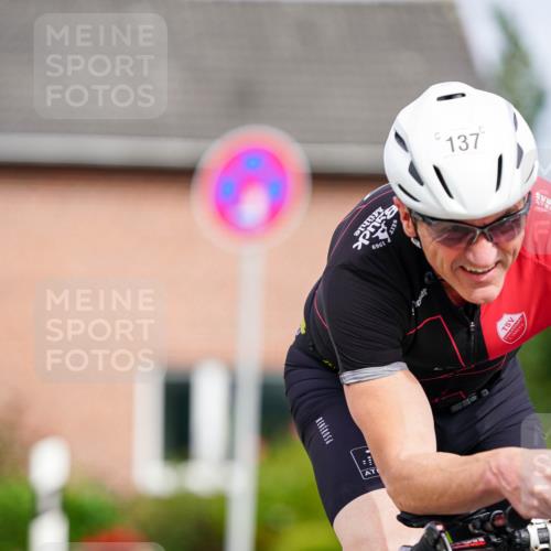 31.08.2025 - Elbe Triathlon Hamburg Michael Burmester http://msf.ph/oto/8687791 31.08.2025 15:24:03 Radfahren  meine-sportfotos.de
