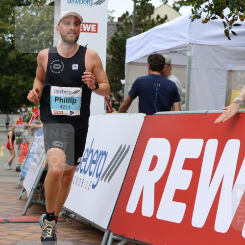 31.08.2025 - 21. Blankeneser Heldenlauf Strokosch-Dieckow http://msf.ph/oto/8687795 31.08.2025 11:56:37 Ziel 5615, 4265, 4217, 4211 meine-sportfotos.de