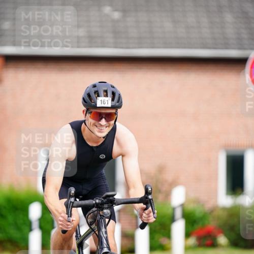 31.08.2025 - Elbe Triathlon Hamburg Michael Burmester http://msf.ph/oto/8687798 31.08.2025 15:24:27 Radfahren  meine-sportfotos.de
