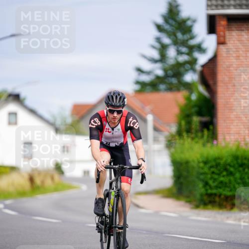 31.08.2025 - Elbe Triathlon Hamburg Michael Burmester http://msf.ph/oto/8687802 31.08.2025 15:24:35 Radfahren  meine-sportfotos.de