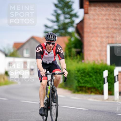 31.08.2025 - Elbe Triathlon Hamburg Michael Burmester http://msf.ph/oto/8687803 31.08.2025 15:24:36 Radfahren  meine-sportfotos.de