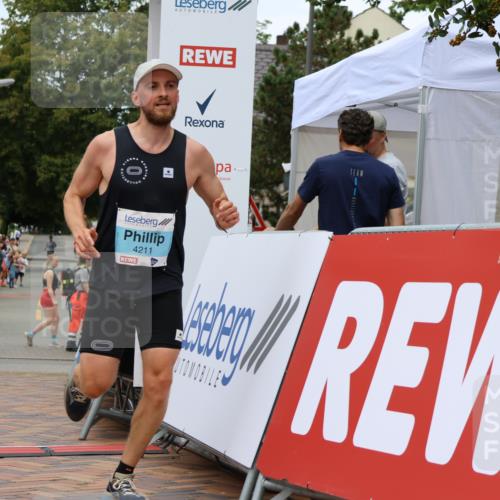 31.08.2025 - 21. Blankeneser Heldenlauf Strokosch-Dieckow http://msf.ph/oto/8687806 31.08.2025 11:56:37 Ziel 5615, 4265, 4217, 4211 meine-sportfotos.de