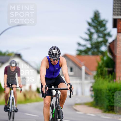 31.08.2025 - Elbe Triathlon Hamburg Michael Burmester http://msf.ph/oto/8687809 31.08.2025 15:25:17 Radfahren  meine-sportfotos.de
