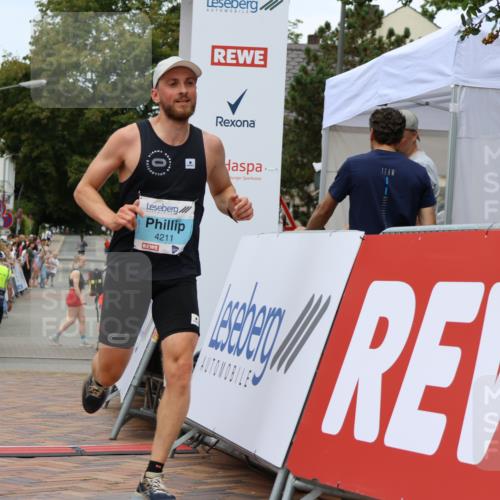 31.08.2025 - 21. Blankeneser Heldenlauf Strokosch-Dieckow http://msf.ph/oto/8687811 31.08.2025 11:56:37 Ziel 5615, 4265, 4217, 4211 meine-sportfotos.de