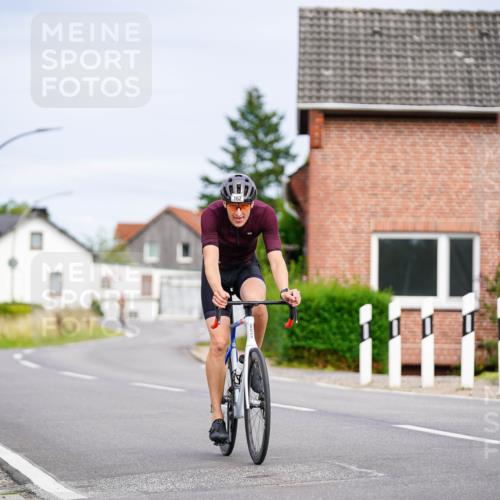 31.08.2025 - Elbe Triathlon Hamburg Michael Burmester http://msf.ph/oto/8687812 31.08.2025 15:25:18 Radfahren  meine-sportfotos.de