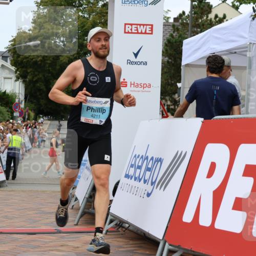 31.08.2025 - 21. Blankeneser Heldenlauf Strokosch-Dieckow http://msf.ph/oto/8687816 31.08.2025 11:56:37 Ziel 5615, 4265, 4217, 4211 meine-sportfotos.de
