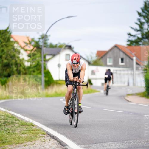 31.08.2025 - Elbe Triathlon Hamburg Michael Burmester http://msf.ph/oto/8687818 31.08.2025 15:25:27 Radfahren  meine-sportfotos.de