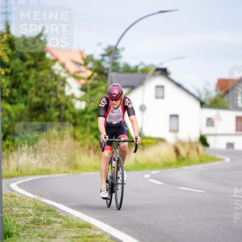 31.08.2025 - Elbe Triathlon Hamburg Michael Burmester http://msf.ph/oto/8687831 31.08.2025 15:25:47 Radfahren  meine-sportfotos.de