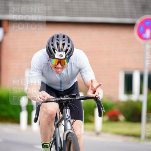 31.08.2025 - Elbe Triathlon Hamburg Michael Burmester http://msf.ph/oto/8687842 31.08.2025 15:26:03 Radfahren  meine-sportfotos.de
