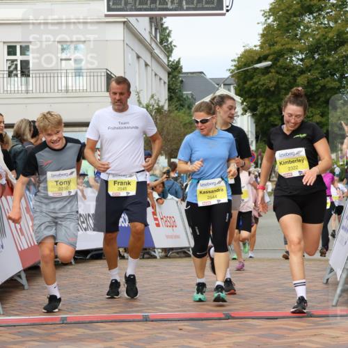 31.08.2025 - 21. Blankeneser Heldenlauf Strokosch-Dieckow http://msf.ph/oto/8687852 31.08.2025 10:29:45 Ziel 2491, 2683, 2322, 2248, 2250, 2578, 2423, 2422, 2705, 2426, 2455, 2545, 2544, 2514, 2532, 2334 meine-sportfotos.de