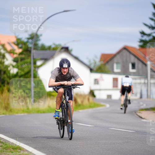 31.08.2025 - Elbe Triathlon Hamburg Michael Burmester http://msf.ph/oto/8687893 31.08.2025 15:28:09 Radfahren  meine-sportfotos.de