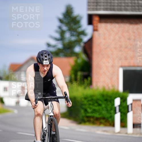 31.08.2025 - Elbe Triathlon Hamburg Michael Burmester http://msf.ph/oto/8687903 31.08.2025 15:29:05 Radfahren  meine-sportfotos.de