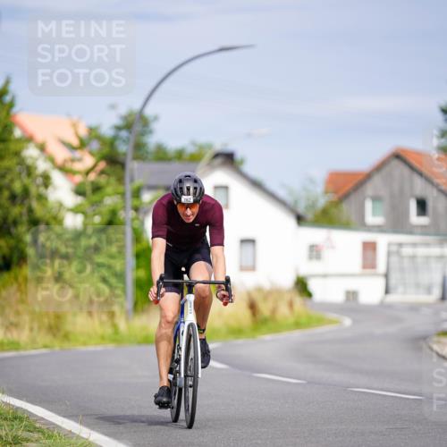 31.08.2025 - Elbe Triathlon Hamburg Michael Burmester http://msf.ph/oto/8687911 31.08.2025 15:29:40 Radfahren  meine-sportfotos.de