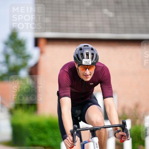 31.08.2025 - Elbe Triathlon Hamburg Michael Burmester http://msf.ph/oto/8687916 31.08.2025 15:29:41 Radfahren  meine-sportfotos.de