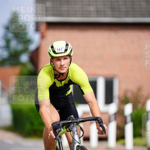 31.08.2025 - Elbe Triathlon Hamburg Michael Burmester http://msf.ph/oto/8687927 31.08.2025 15:30:06 Radfahren  meine-sportfotos.de