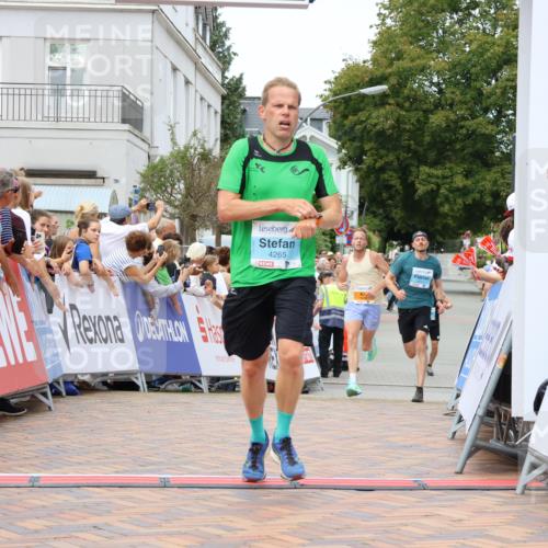 31.08.2025 - 21. Blankeneser Heldenlauf Strokosch-Dieckow http://msf.ph/oto/8687949 31.08.2025 11:56:30 Ziel 5615, 4265, 4217 meine-sportfotos.de