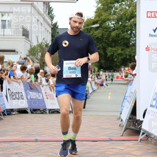 31.08.2025 - 21. Blankeneser Heldenlauf Strokosch-Dieckow http://msf.ph/oto/8687993 31.08.2025 11:56:08 Ziel 4203 meine-sportfotos.de