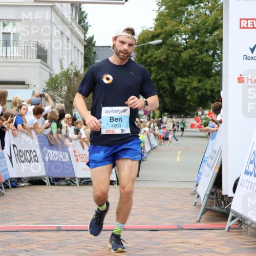 31.08.2025 - 21. Blankeneser Heldenlauf Strokosch-Dieckow http://msf.ph/oto/8688004 31.08.2025 11:56:08 Ziel 4203 meine-sportfotos.de