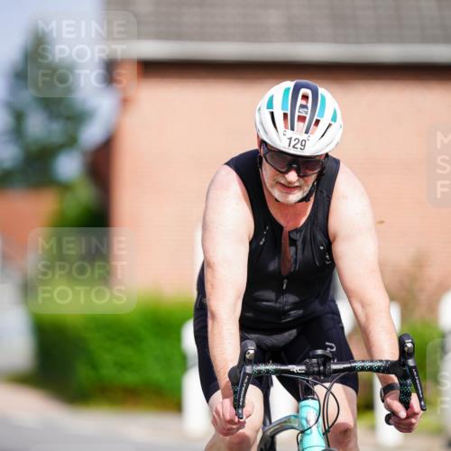 31.08.2025 - Elbe Triathlon Hamburg Michael Burmester http://msf.ph/oto/8688005 31.08.2025 15:33:06 Radfahren  meine-sportfotos.de