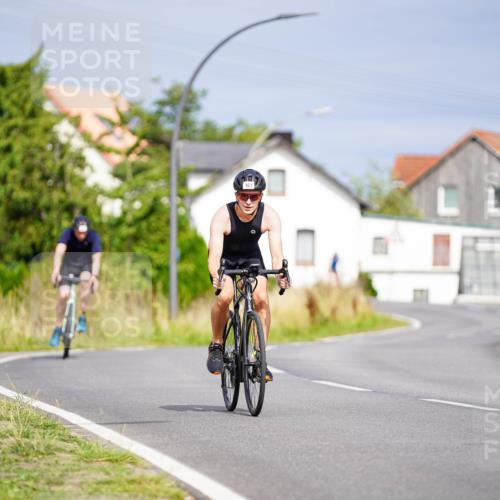 31.08.2025 - Elbe Triathlon Hamburg Michael Burmester http://msf.ph/oto/8688018 31.08.2025 15:33:39 Radfahren  meine-sportfotos.de