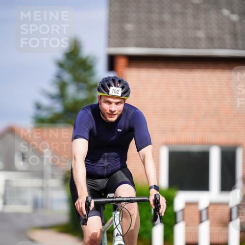 31.08.2025 - Elbe Triathlon Hamburg Michael Burmester http://msf.ph/oto/8688035 31.08.2025 15:33:43 Radfahren  meine-sportfotos.de
