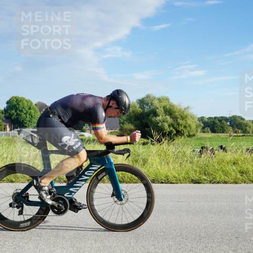 31.08.2025 - Elbe Triathlon Hamburg Michael Burmester http://msf.ph/oto/8688039 31.08.2025 08:41:18 Radfahren 169, 171 meine-sportfotos.de