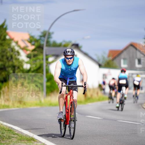 31.08.2025 - Elbe Triathlon Hamburg Michael Burmester http://msf.ph/oto/8688040 31.08.2025 15:33:53 Radfahren  meine-sportfotos.de