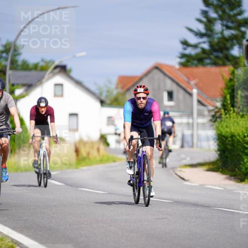 31.08.2025 - Elbe Triathlon Hamburg Michael Burmester http://msf.ph/oto/8688053 31.08.2025 15:34:03 Radfahren  meine-sportfotos.de