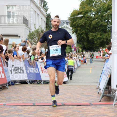 31.08.2025 - 21. Blankeneser Heldenlauf Strokosch-Dieckow http://msf.ph/oto/8688058 31.08.2025 11:56:08 Ziel 4203 meine-sportfotos.de