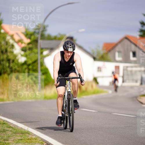 31.08.2025 - Elbe Triathlon Hamburg Michael Burmester http://msf.ph/oto/8688067 31.08.2025 15:34:12 Radfahren  meine-sportfotos.de