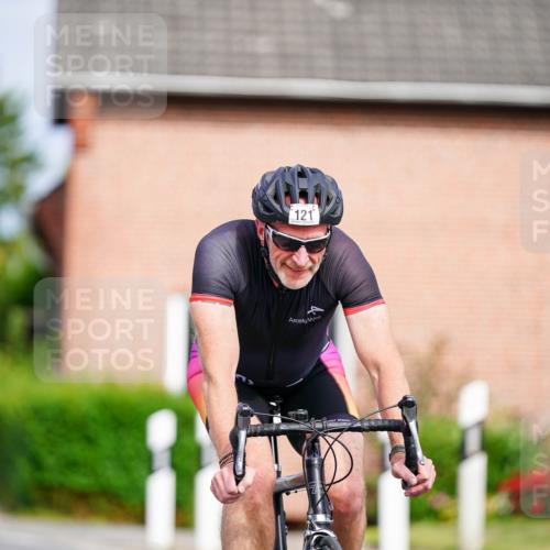 31.08.2025 - Elbe Triathlon Hamburg Michael Burmester http://msf.ph/oto/8688105 31.08.2025 15:35:08 Radfahren  meine-sportfotos.de
