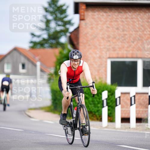 31.08.2025 - Elbe Triathlon Hamburg Michael Burmester http://msf.ph/oto/8688118 31.08.2025 15:35:55 Radfahren  meine-sportfotos.de