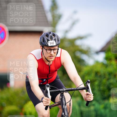 31.08.2025 - Elbe Triathlon Hamburg Michael Burmester http://msf.ph/oto/8688122 31.08.2025 15:35:57 Radfahren  meine-sportfotos.de