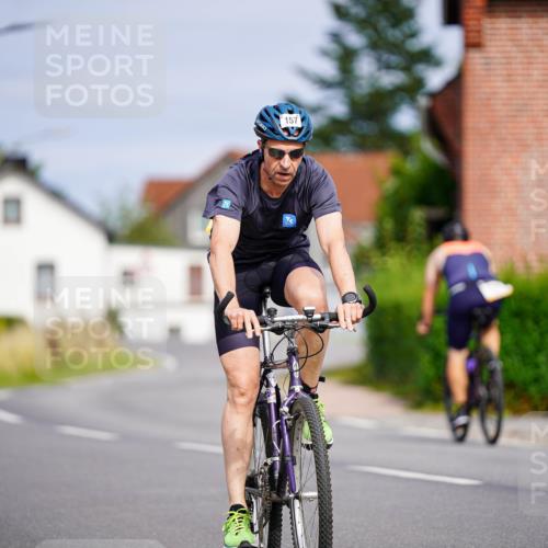 31.08.2025 - Elbe Triathlon Hamburg Michael Burmester http://msf.ph/oto/8688167 31.08.2025 15:36:37 Radfahren  meine-sportfotos.de