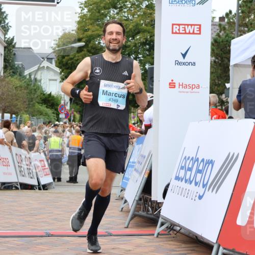 31.08.2025 - 21. Blankeneser Heldenlauf Strokosch-Dieckow http://msf.ph/oto/8688179 31.08.2025 11:55:09 Ziel 4349 meine-sportfotos.de