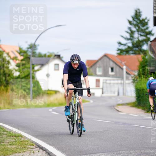 31.08.2025 - Elbe Triathlon Hamburg Michael Burmester http://msf.ph/oto/8688219 31.08.2025 15:38:32 Radfahren  meine-sportfotos.de